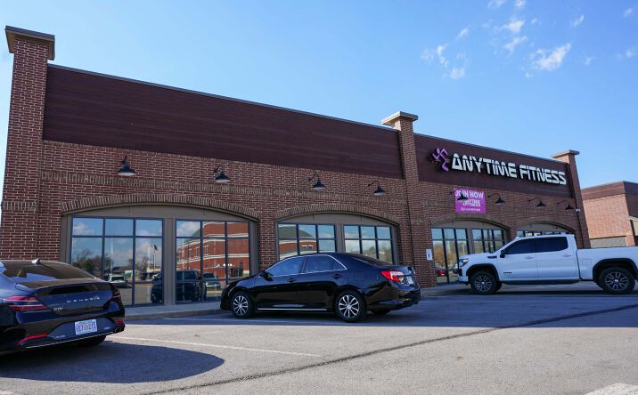 Pictures of Mixed Use, Retail property located at 6220 Huntington Cir, Fort Smith, AR 72916 for sales - image #1