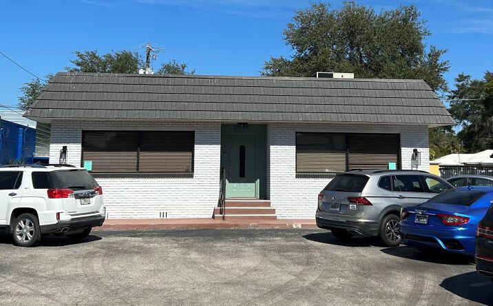 Pictures of Office, Retail property located at 3715 W Horatio St, Tampa, FL 33609 for sales - image #1
