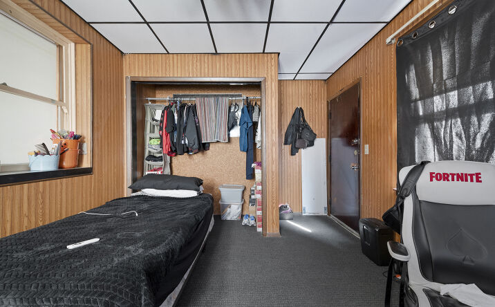 Pictures of Mixed Use, Multifamily property located at 7847 S Maryland Ave, Chicago, IL 60619 for sales - image #1