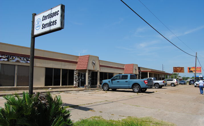 Pictures of Retail property located at 1438 Texas Ave, Texas City, TX 77590 for sales - image #1
