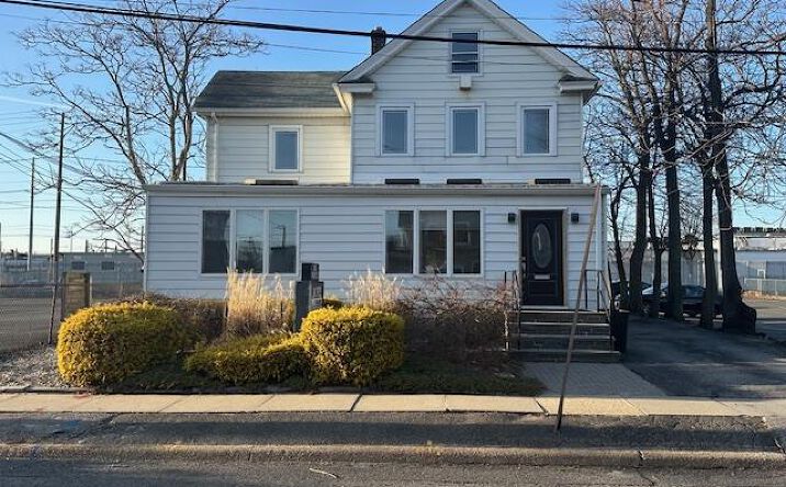 Pictures of Retail, Office property located at 128 Front St, Mineola, NY 11501 for sales - image #1
