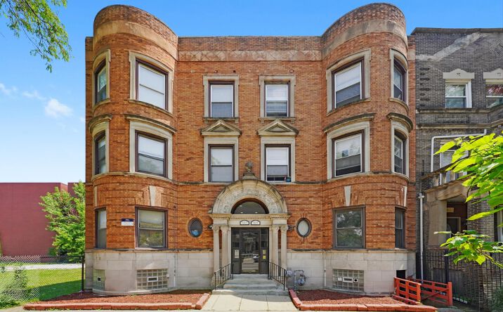 Pictures of Multifamily property located at 4317 S Michigan Ave, Chicago, IL 60653 for sales - image #1