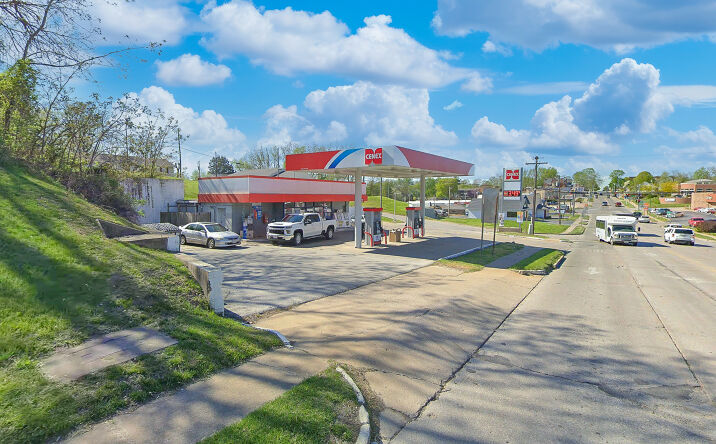 Pictures of Retail property located at 1105 Main Street, Boonville, MO 65233, 20422 State Hwy B, Revere, MO 63465 for sales - image #1