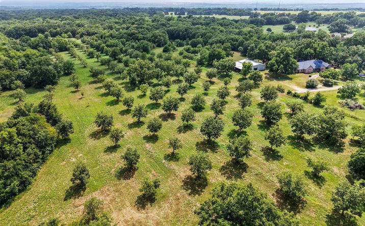 Pictures of Land property located at 236 Floyd Everett Lane, Colbert, OK 74733 for sales - image #1