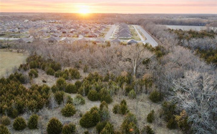 Pictures of Land, Special Purpose, Multifamily property located at 75th & Gleason Road, Shawnee, KS 66227 for sales - image #1