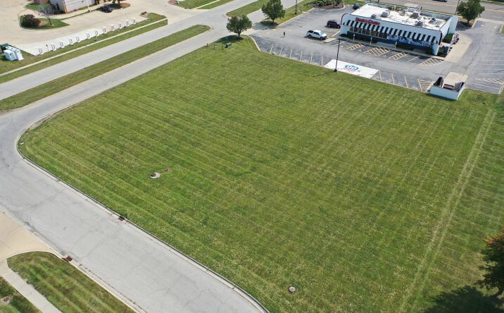 Pictures of Land property located at 1703 Sugar Creek Boulevard, Normal, IL 61761 for sales - image #1