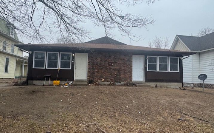 Pictures of Multifamily property located at 536 10th Avenue S, Clinton, IA 52732 for sales - image #1