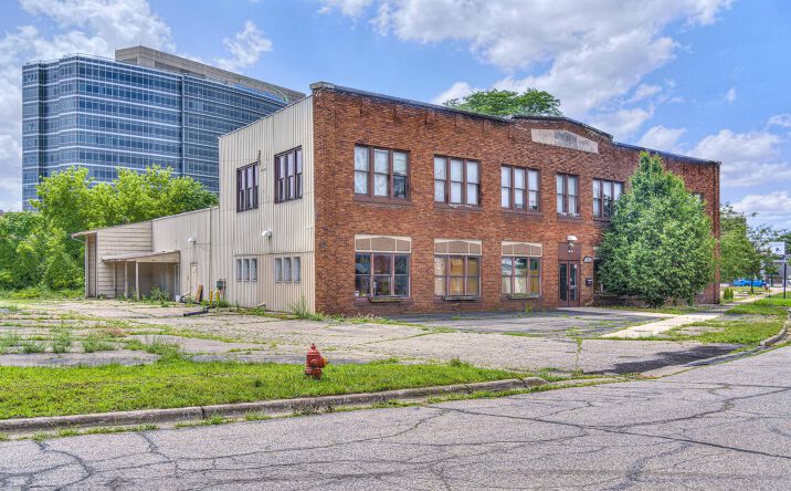 Pictures of Business for Sale, Retail, Office, Industrial, Land property located at 409 Hupp Avenue, Jackson, MI 49201 for sales - image #1