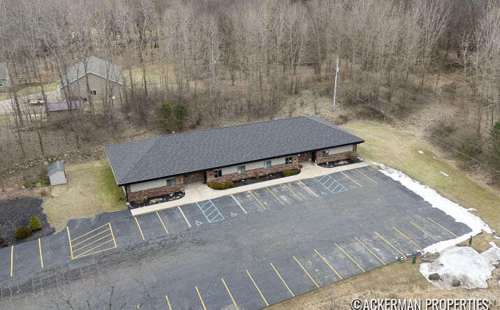 Pictures of Office, Special Purpose property located at 450 Meadow Run Drive, Hastings, MI 49058 for sales - image #1