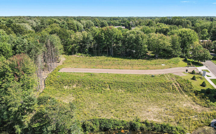 Pictures of Land property located at 17410 Bellgate Lane, Spring Lake, MI 49456 for sales - image #1