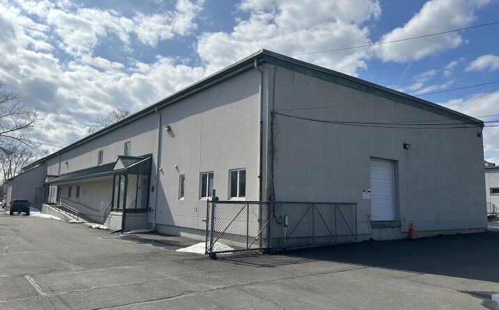 Pictures of Industrial property located at 64 Railroad Ave, Albany, NY 12205 for sales - image #1