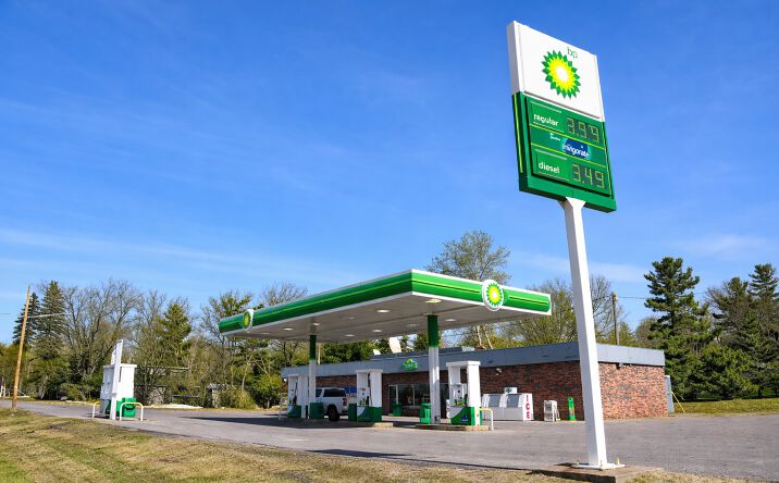 Pictures of Retail property located at 209 Main Ave N, Braham, MN 55006 for sales - image #1