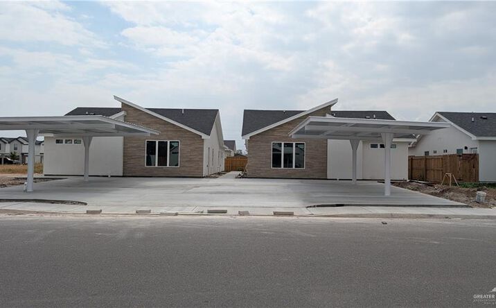 Pictures of Multifamily property located at 2308 Viviana Street, Edinburg, TX 78542 for sales - image #1