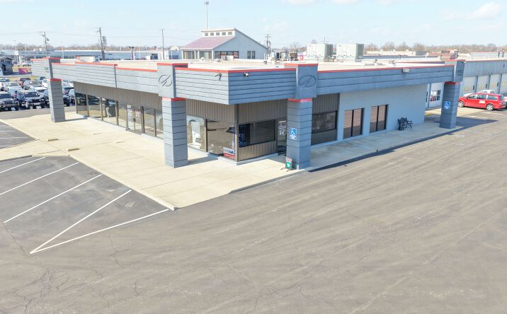 Pictures of Industrial property located at 1400 E Blvd, Kokomo, IN 46902 for sales - image #1