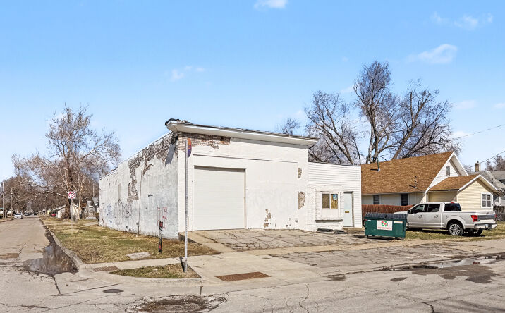 Pictures of Industrial, Mixed Use property located at 2400 E Grand Ave, Des Moines, IA 50317 for sales - image #1