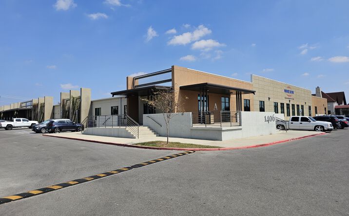Pictures of Office property located at 1406 Jacaman Rd | Laredo, TX 78041, Laredo, TX 78041 for sales - image #1