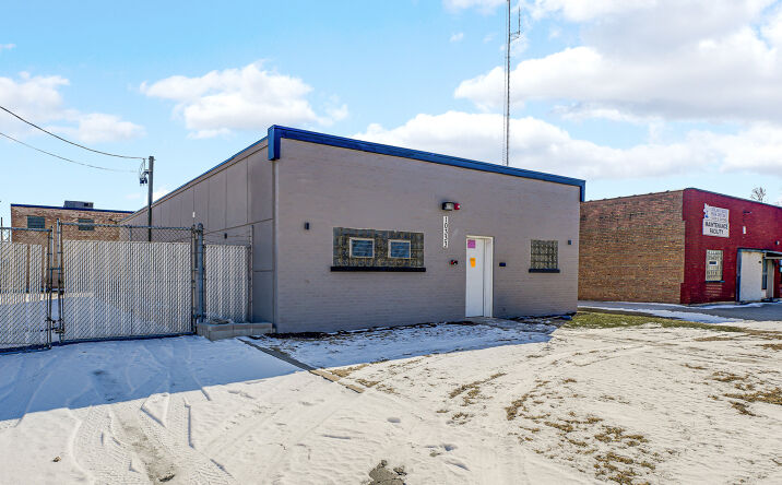 Pictures of Industrial property located at 10333 Oxford Ave, Chicago Ridge, IL 60415 for sales - image #1
