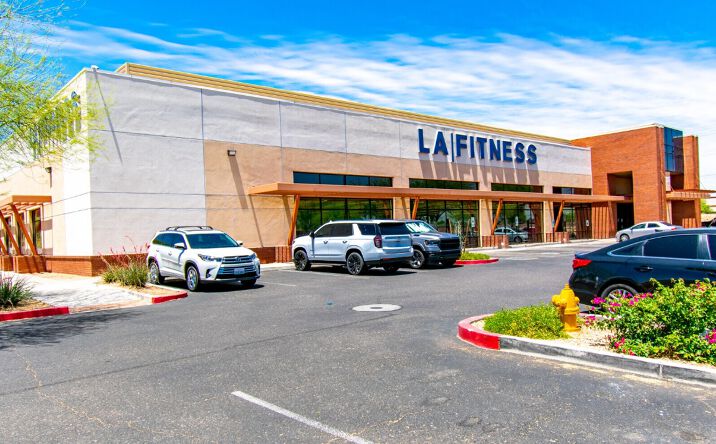 Pictures of Retail property located at 8160 N 91st Ave, Peoria, AZ 85345 for sales - image #1