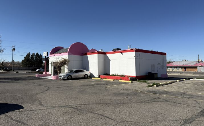 Pictures of Retail property located at 5901 Gibson Blvd SE, Albuquerque, NM 87108 for sales - image #1