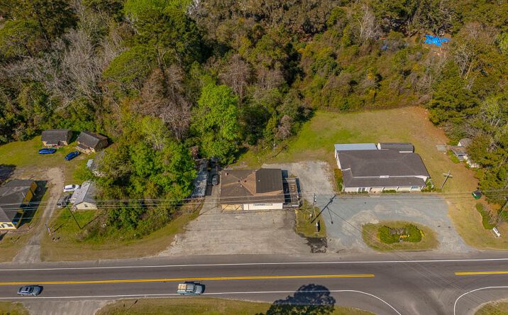 Pictures of Mixed Use, Retail property located at 5703 US-17, Darien, GA 31305 for sales - image #1