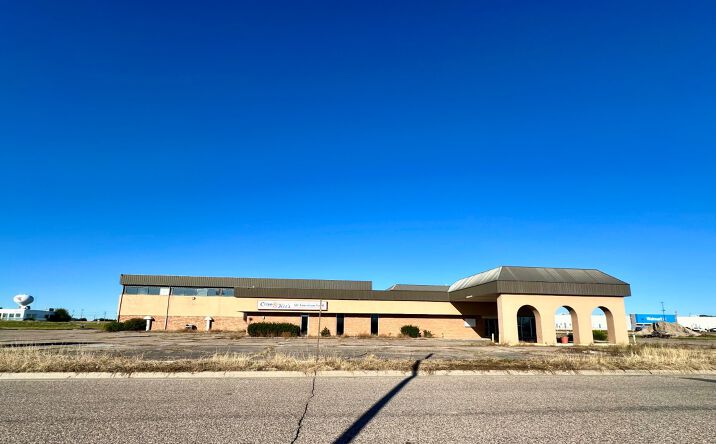 Pictures of Office property located at 2218 Commerce Rd, Goodland, KS 67735 for sales - image #1