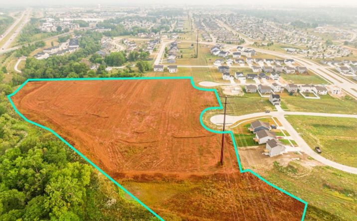 Pictures of Land property located at 22nd St SW, Altoona, IA 50009 for sales - image #1