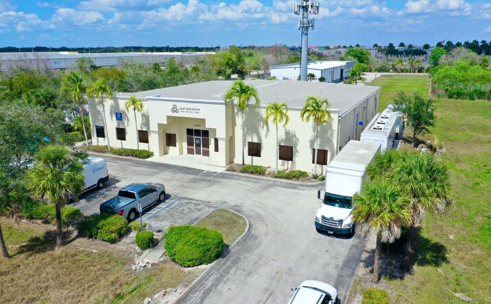Pictures of Industrial property located at 14230 Jetport Loop W, Fort Myers, FL 33913 for sales - image #1