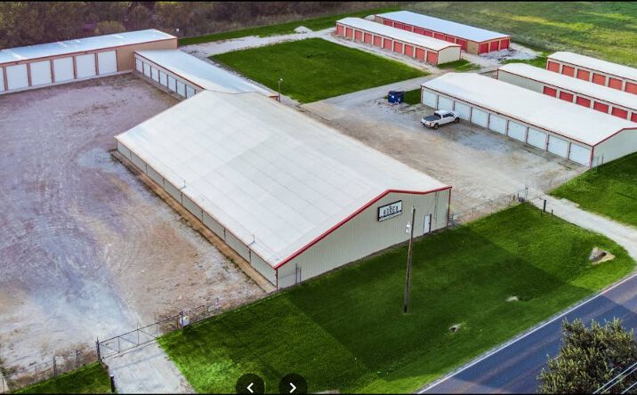 Pictures of Self Storage property located at 1100 S Washington St, Pilot Point, TX 76258 for sales - image #1