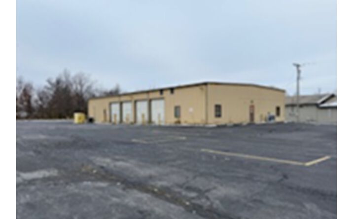 Pictures of Industrial property located at 10812 Mark Twain Rd, West Frankfort, IL 62896 for sales - image #1