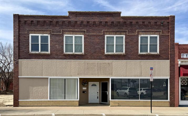Pictures of Mixed Use, Office, Retail, Special Purpose property located at 321 Douglas Ave, Yankton, SD 57078 for sales - image #1
