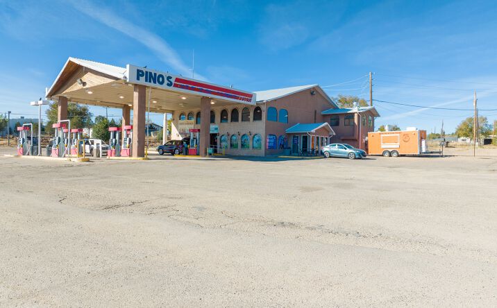Pictures of Retail property located at 1901 N Grand Ave, Las Vegas, NM 87701 for sales - image #1