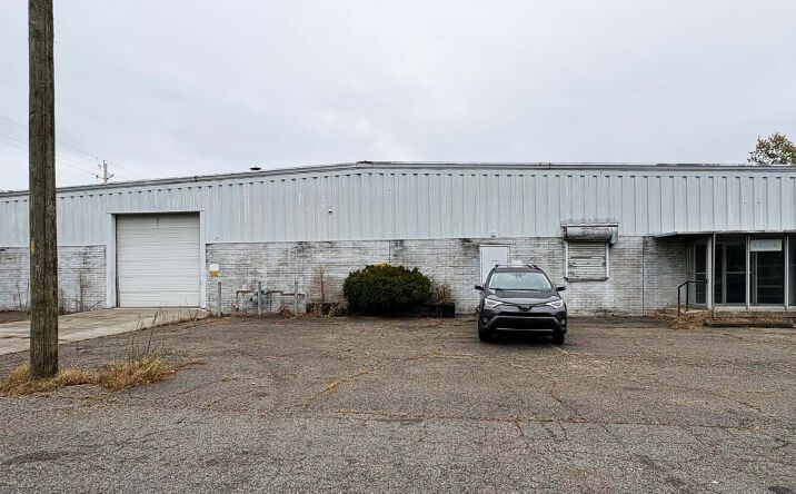 Pictures of Industrial property located at 1750 E 37th St, Indianapolis, IN 46218 for sales - image #1