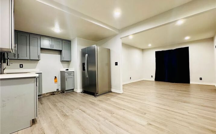 Pictures of Multifamily property located at 323 W 47th Place, Los Angeles, CA 90037 for sales - image #1