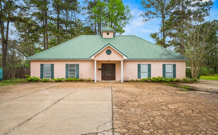 Pictures of Office property located at 1603 Melrose St, Pineville, LA 71360 for sales - image #1