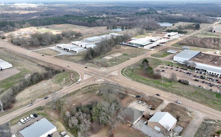Pictures of Retail, Land property located at 00001 Church Road, Gluckstadt, MS 39110 for sales - image #1