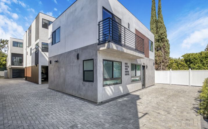 Pictures of Multifamily property located at 1857 Crenshaw Blvd, Los Angeles, CA 90019 for sales - image #1