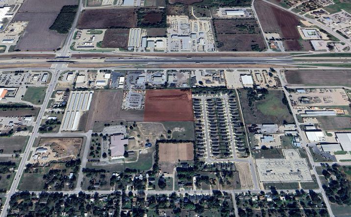 Pictures of Retail property located at 34 Shovel-Ready Paper Lots E Martindale St, Seguin, TX 78155 for sales - image #1