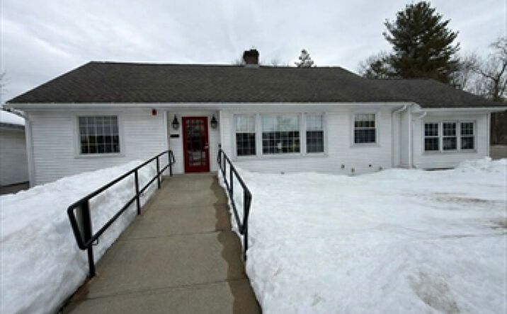 Pictures of Office property located at 1565 Lakeview Ave, Dracut, MA 01826 for sales - image #1