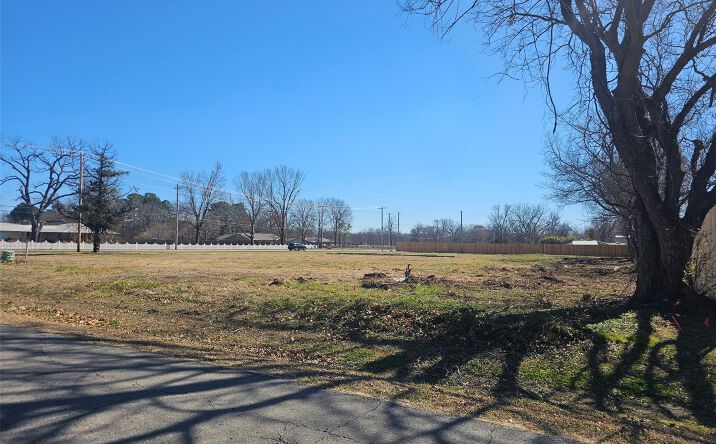 Pictures of Land property located at 8550 S 33rd West Avenue, Tulsa, OK 74132 for sales - image #1