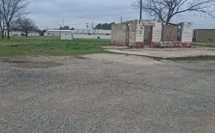 Pictures of Land property located at 205 S Broadway Street, Coalgate, OK 74538 for sales - image #1
