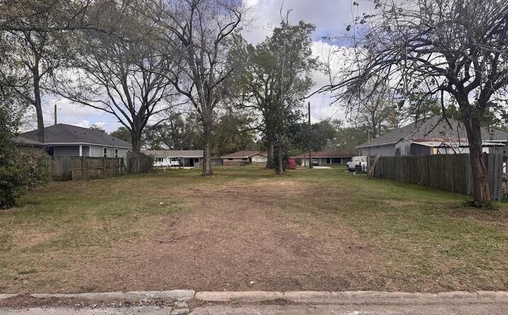 Pictures of Land property located at 3906 Swanee Street, Lake Charles, LA 70601 for sales - image #1