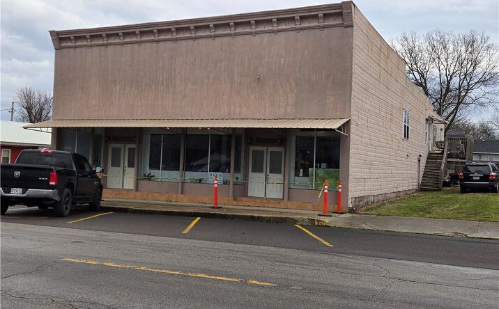 Pictures of Retail, Industrial property located at 110 N main Street, Green Ridge, MO 65332 for sales - image #1