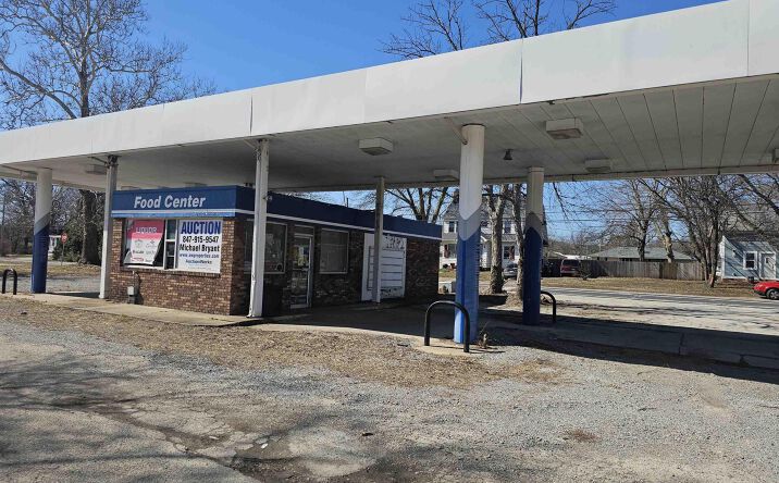Pictures of Office, Retail property located at 10411 GALENA Road, Peoria, IL 61615 for sales - image #1