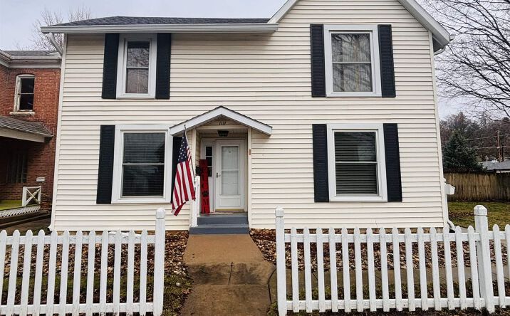 Pictures of Multifamily property located at 1117 Avenue D, Fort Madison, IA 52627 for sales - image #1