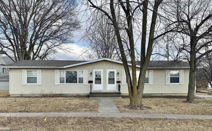Pictures of Multifamily property located at 216 S 12Th Street, Chariton, IA 50049 for sales - image #1