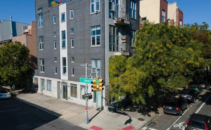 Pictures of Retail property located at 147 Manhattan Avenue, New York, NY 11206 for sales - image #1