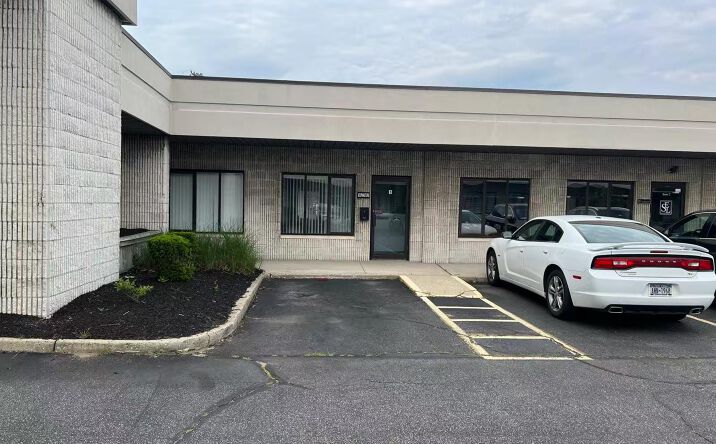 Pictures of Business for Sale, Office property located at 6268 Jericho Turnpike 1, Huntington, NY 11725 for sales - image #1