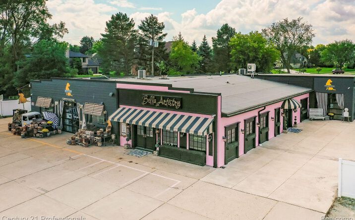 Pictures of Office, Retail, Industrial property located at 9861 DIXIE HIWY, Clarkston, MI 48348 for sales - image #1