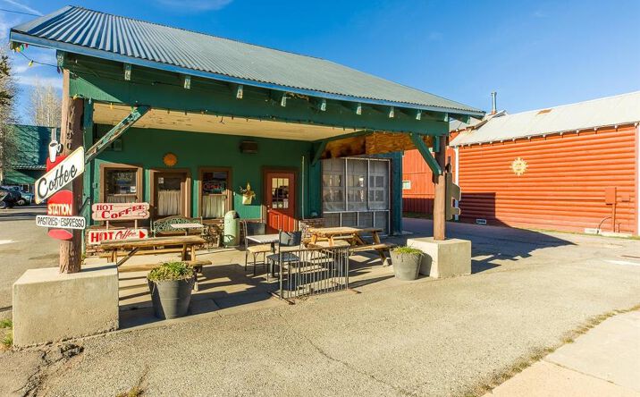 Pictures of Retail property located at 192 Main Street 190 Main Street, Chester, CA 96020 for sales - image #1