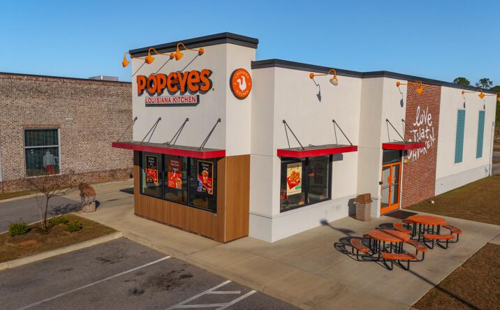 Pictures of Retail property located at 107 Apple Ave, Dothan, AL 36303 for sales - image #1